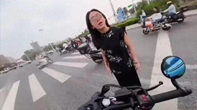 ：女司机气到流产公布完整行车记录仪pg模拟器河北女司机与骑手冲突后续(图14)